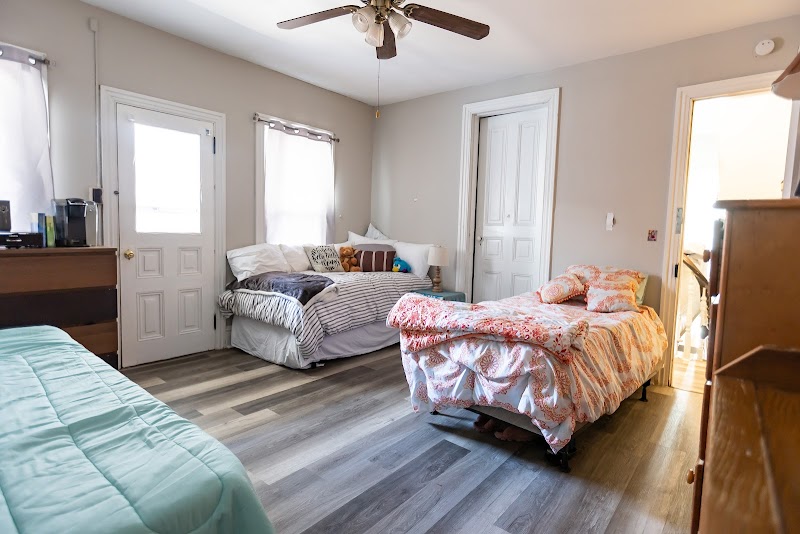 Unity Sober Living Homes - Photo 3